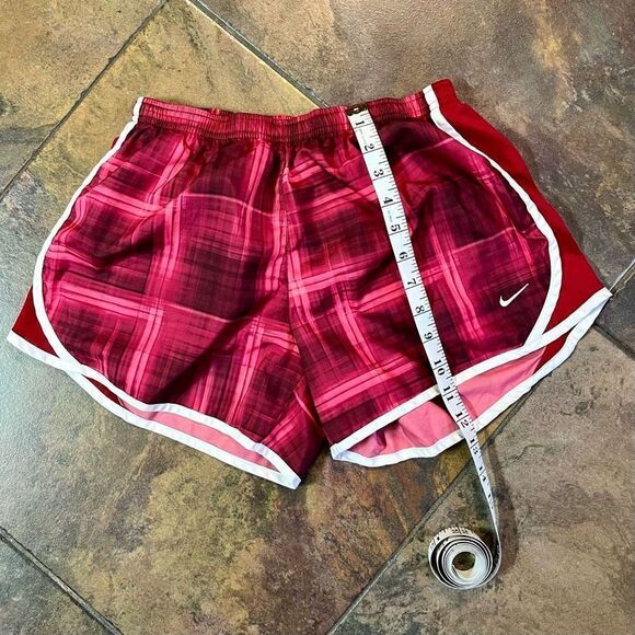 Nike Dri-Fit Girl’s Running Shorts XL - Picture 3 of 8